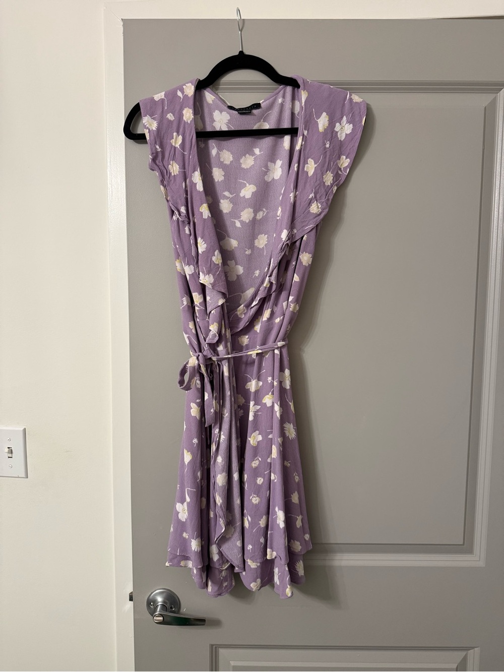 Sanctuary Lavender Floral Wrap Dress Size L – Worn Once